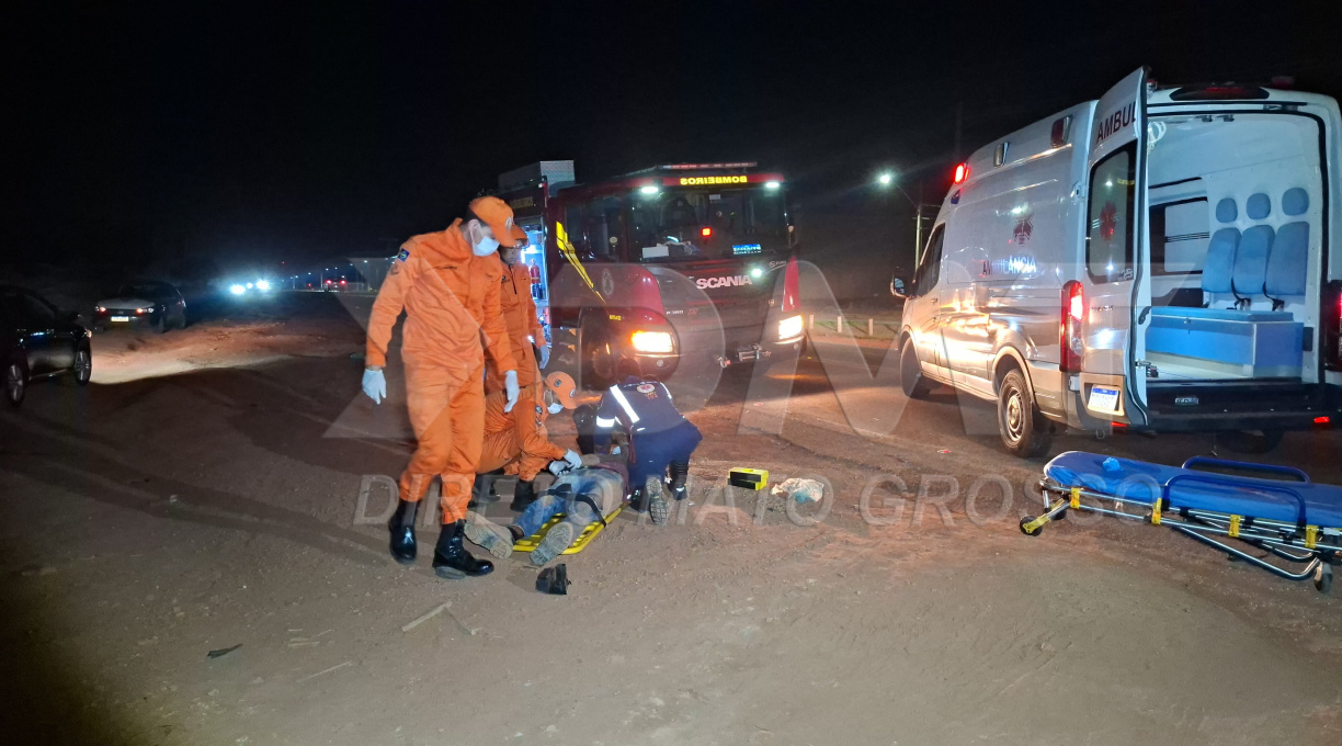 Condutor de moto é encaminhado ao Hospital Regional após ser atingido por outro motociclista no Anel Viário 1