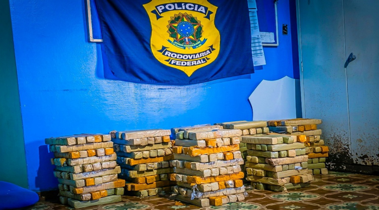 PRF apreende 340 tabletes de maconha durante fiscalização na BR-163, em Rosário Oeste 1
