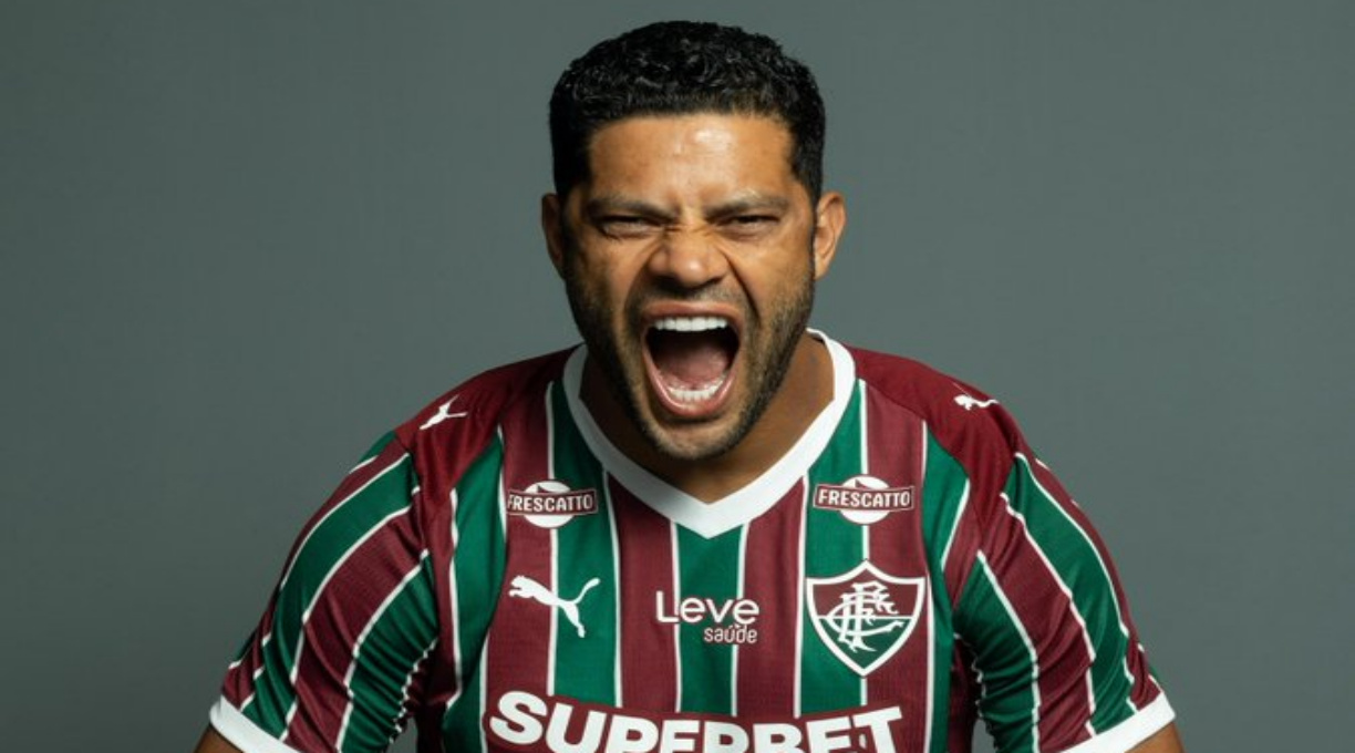 Fluminense anuncia a contratação do atacante Hulk 5