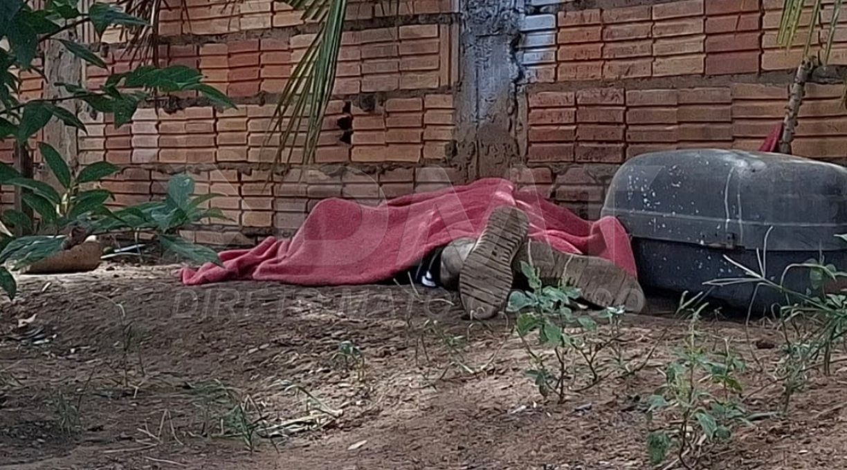 Mulher mata o marido a golpes de ferro na cabeça, no bairro Mathias Neves e ao ser presa, alega que foi legítima defesa 1 Mulher mata o marido a golpes de ferro na cabeça, no bairro Mathias Neves e ao ser presa, alega que foi legítima defesa 1