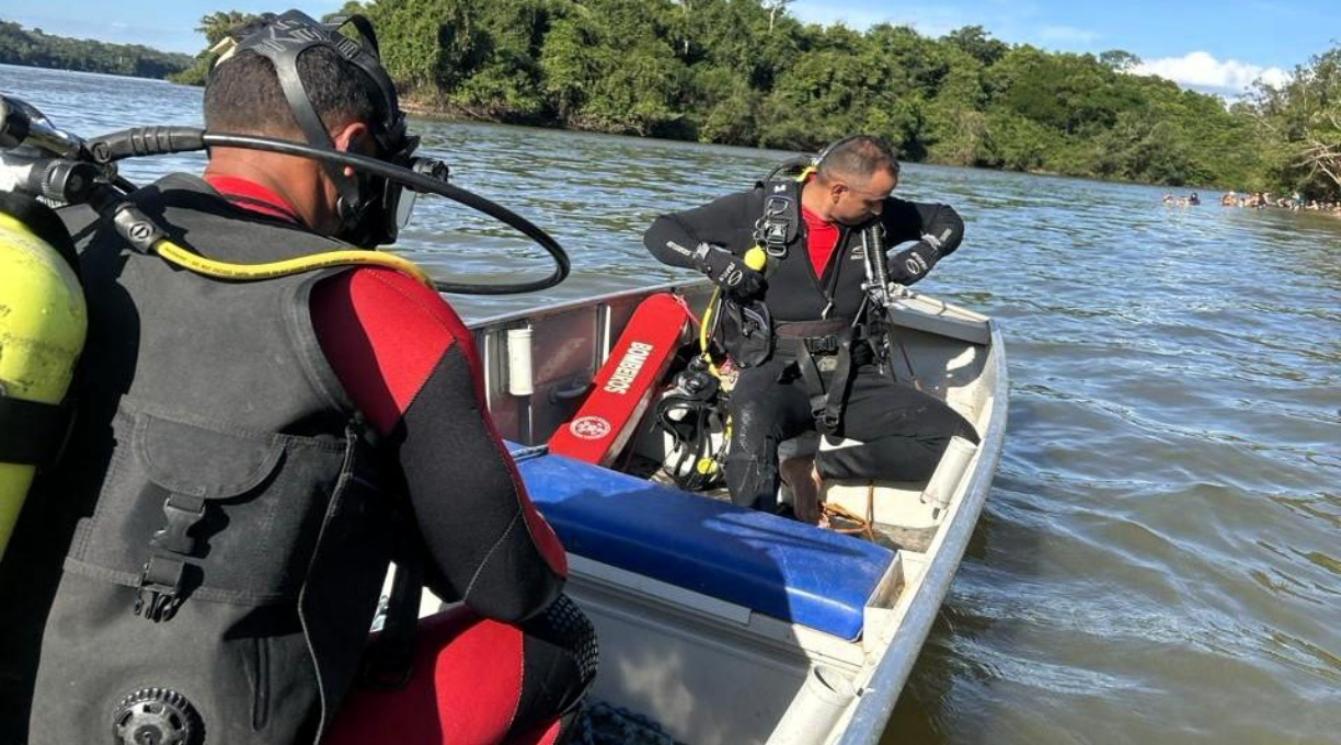 Bombeiros militares localizam corpo de vítima de afogamento no Rio Teles Pires 1 Bombeiros militares localizam corpo de vítima de afogamento no Rio Teles Pires 1