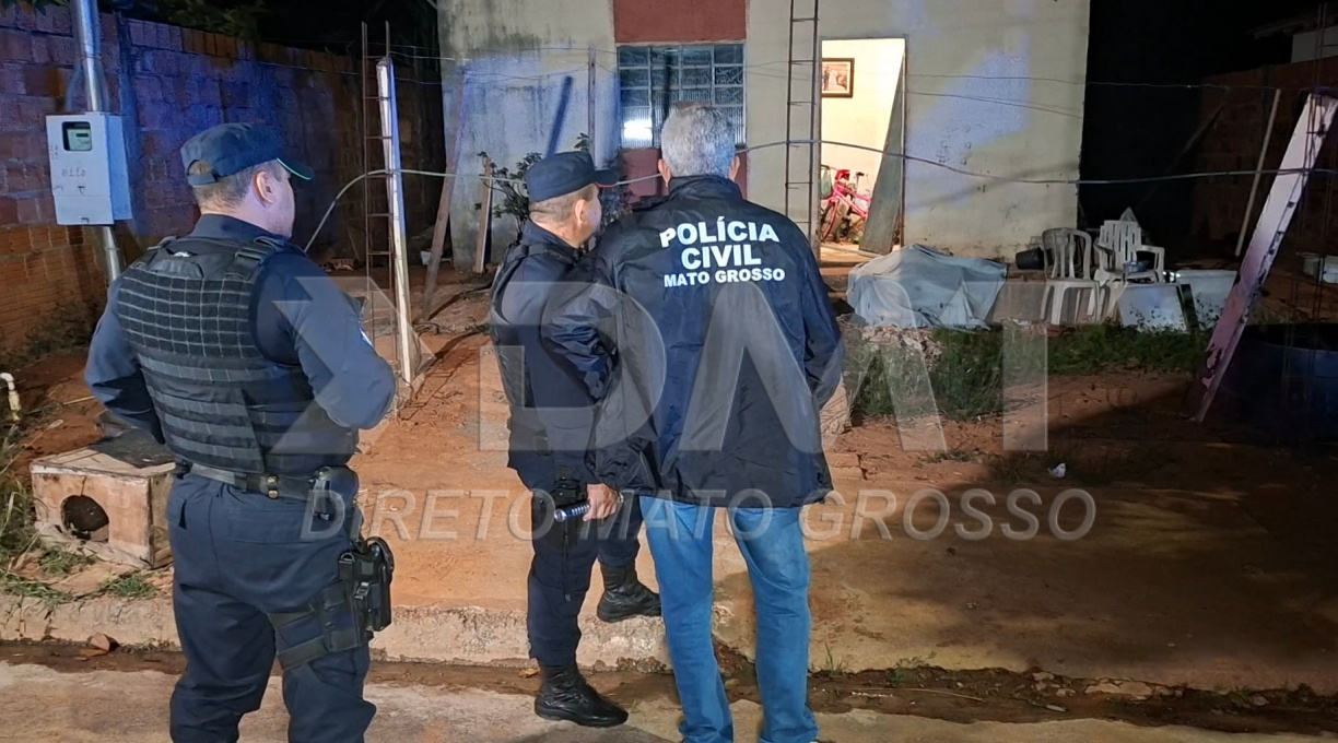 Com vários disparos de arma de fogo homem é executado na porta de residência no bairro Altamirando 1 Com vários disparos de arma de fogo homem é executado na porta de residência no bairro Altamirando 1