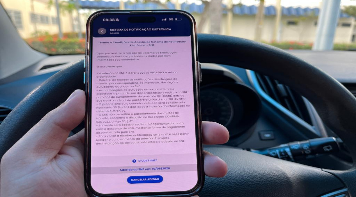 Motoristas podem obter até 40% de desconto em multas com adesão ao Sistema de Notificação Eletrônica 1 Motoristas podem obter até 40% de desconto em multas com adesão ao Sistema de Notificação Eletrônica 1