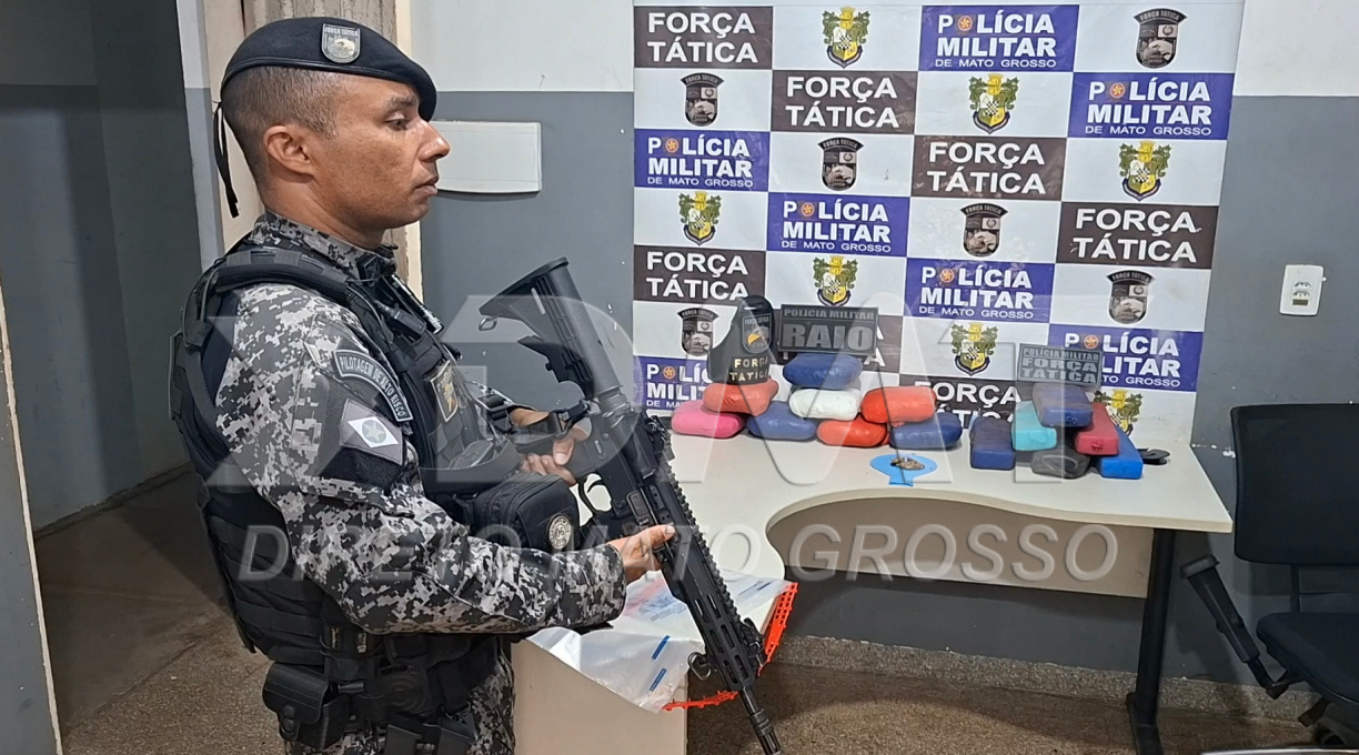 Após denúncia anônima, Força Tática prende garota de 18 anos por tráfico de drogas e apreende quase 12 quilos de entorpecentes 1 Após denúncia anônima, Força Tática prende garota de 18 anos por tráfico de drogas e apreende quase 12 quilos de entorpecentes 1