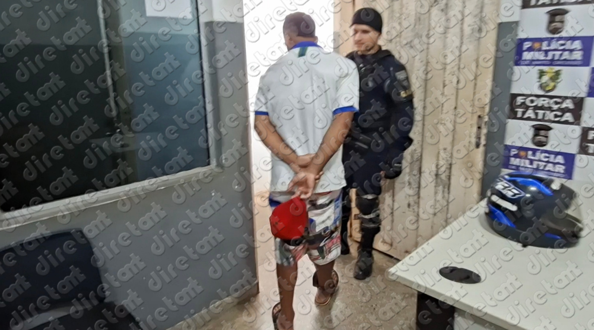 Durante rondas, GAP Moto-patrulhamento prende tornozelado por tráfico de drogas no João Antônio Fagundes 1 Durante rondas, GAP Moto-patrulhamento prende tornozelado por tráfico de drogas no João Antônio Fagundes 1