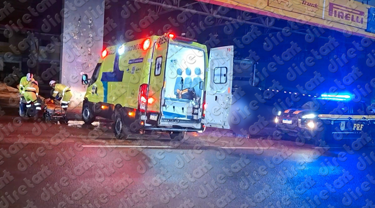 Colisão traseira entre moto e Renault Duster deixa casal ferido na BR‑364, em Rondonópolis 1 Colisão traseira entre moto e Renault Duster deixa casal ferido na BR‑364, em Rondonópolis 1