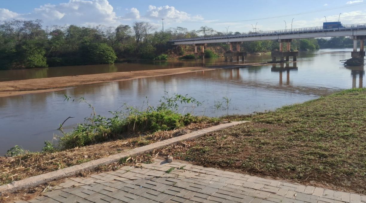 Nível baixo do rio Vermelho deixa Defesa Civil em alerta em Rondonópolis 1 Nível baixo do rio Vermelho deixa Defesa Civil em alerta em Rondonópolis 1