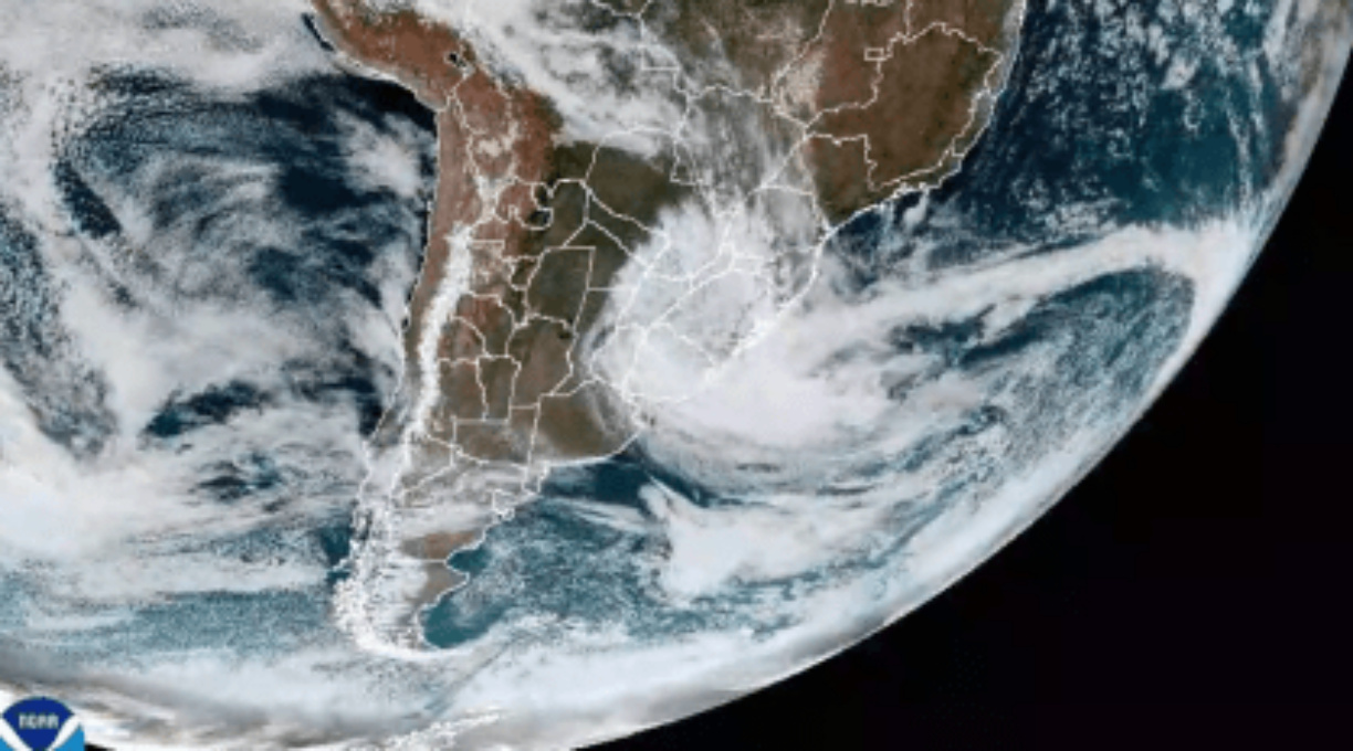 Ciclone extratropical se forma no Brasil: veja nuvens e efeitos esperados 1 Ciclone extratropical se forma no Brasil: veja nuvens e efeitos esperados 1