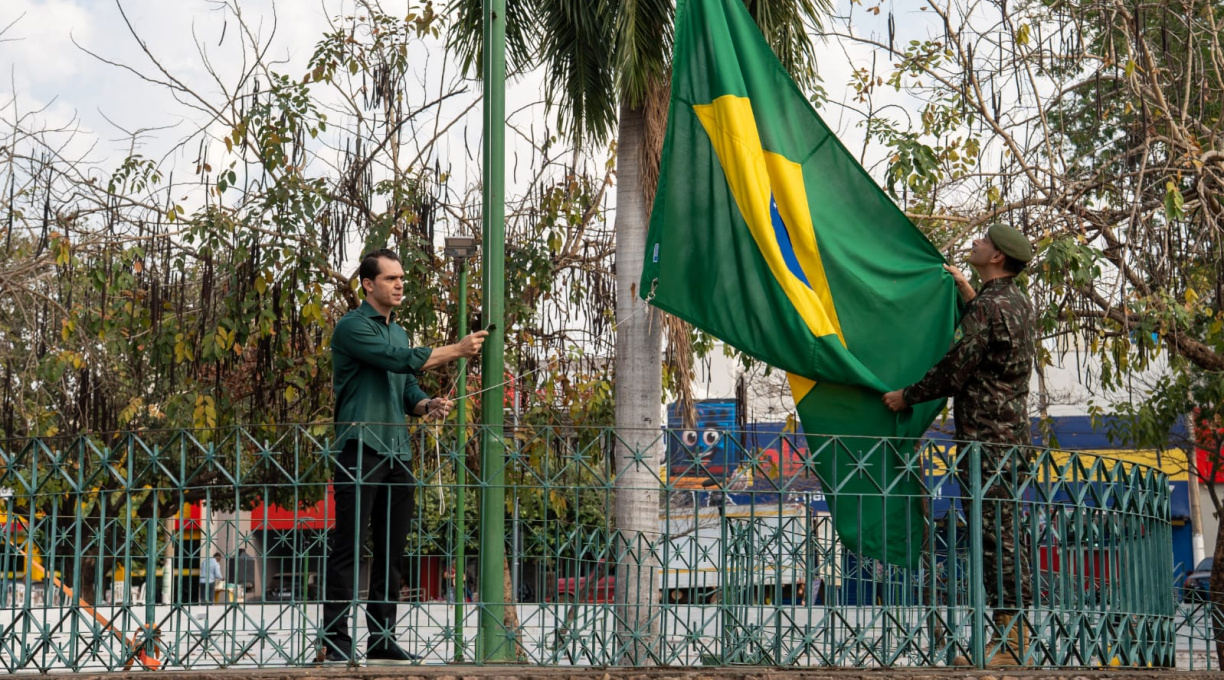 Cerimônia de Hasteamento da Bandeira na Praça Brasil abre a Semana da Pátria em Rondonópolis 1 Cerimônia de Hasteamento da Bandeira na Praça Brasil abre a Semana da Pátria em Rondonópolis 1