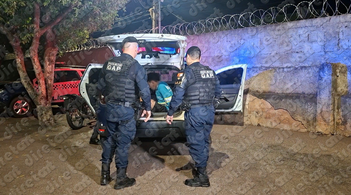 GAP prende suspeito de tráfico no bairro Rosa Bororo e apreende grande quantidade de entorpecentes 1 GAP prende suspeito de tráfico no bairro Rosa Bororo e apreende grande quantidade de entorpecentes 1