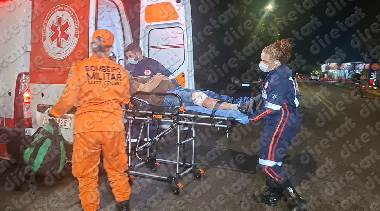 Dois entregadores foram socorridos pelo Samu após uma colisão entre motocicletas no bairro Buriti 1