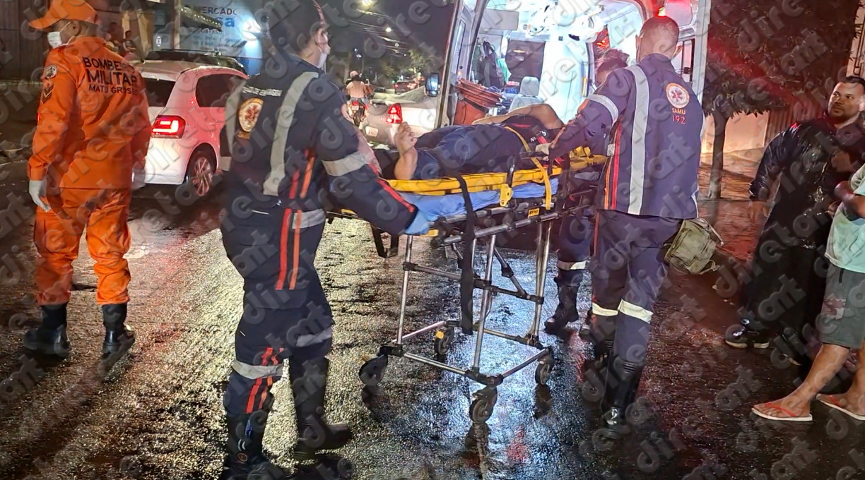 Jovem é socorrida pelo Samu após ser vítima de acidente de trânsito no Jardim Pindorama 2