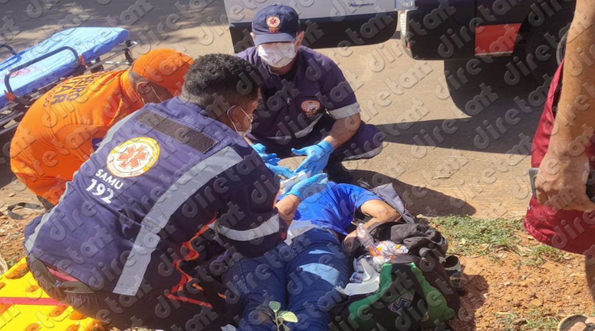 Motociclista sofre graves ferimentos após colidir violentamente contra a traseira de carro no bairro Jardim Santa Rosa 1
