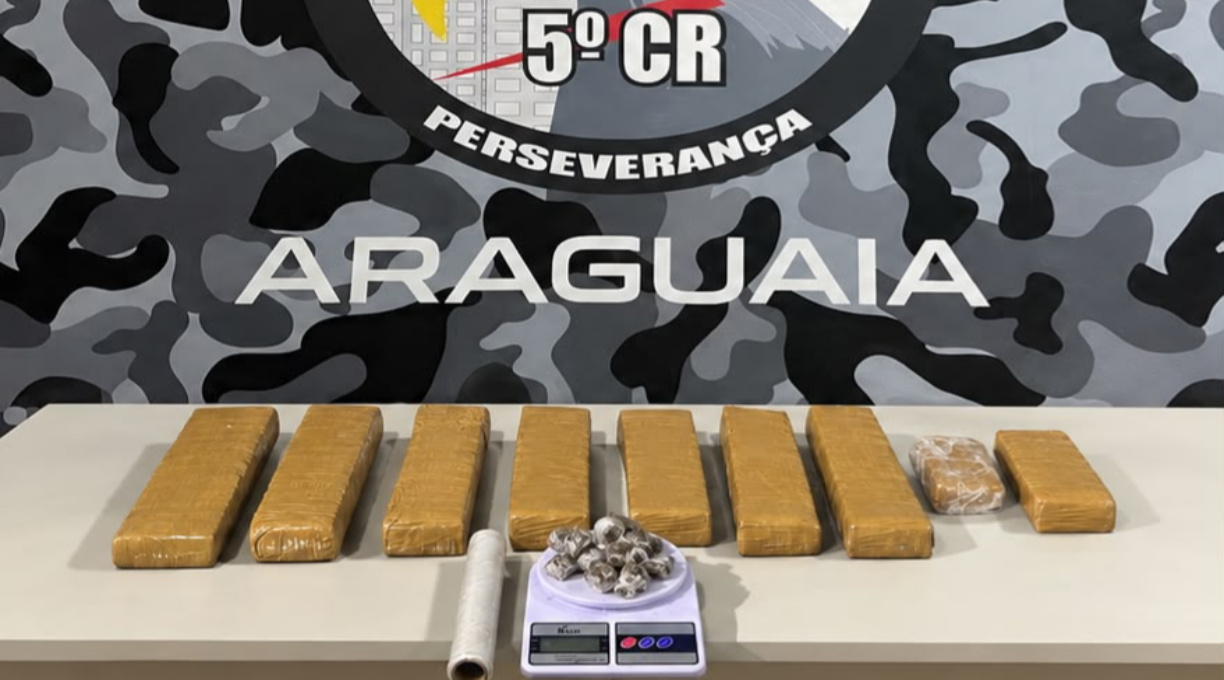 Força Tática prende mulher e apreende dois adolescentes com tabletes de maconha 1