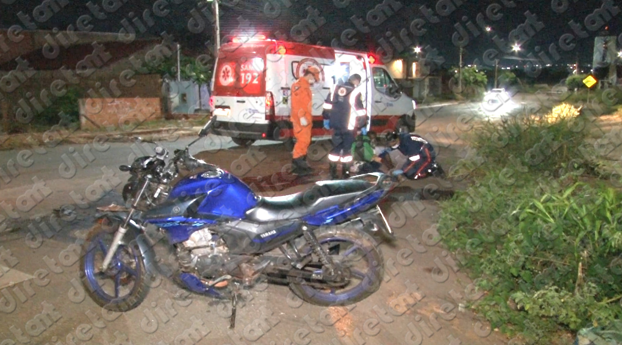 Jovem motociclista fica ferido após colidir com caminhão de coleta de lixo no bairro Jardim Belo Horizonte 2